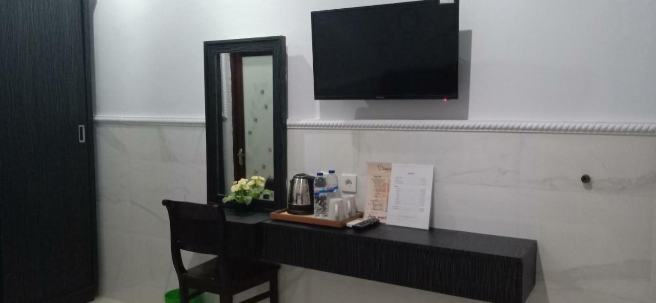 Asta House Guest house *